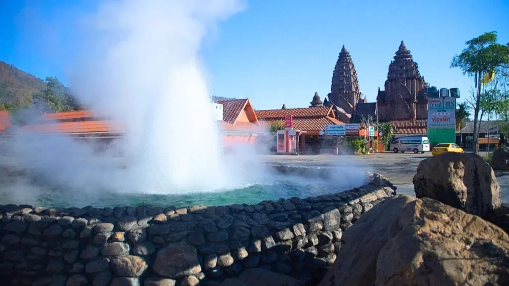 mae khachan hot spring from chiangmai to Chiang rai
