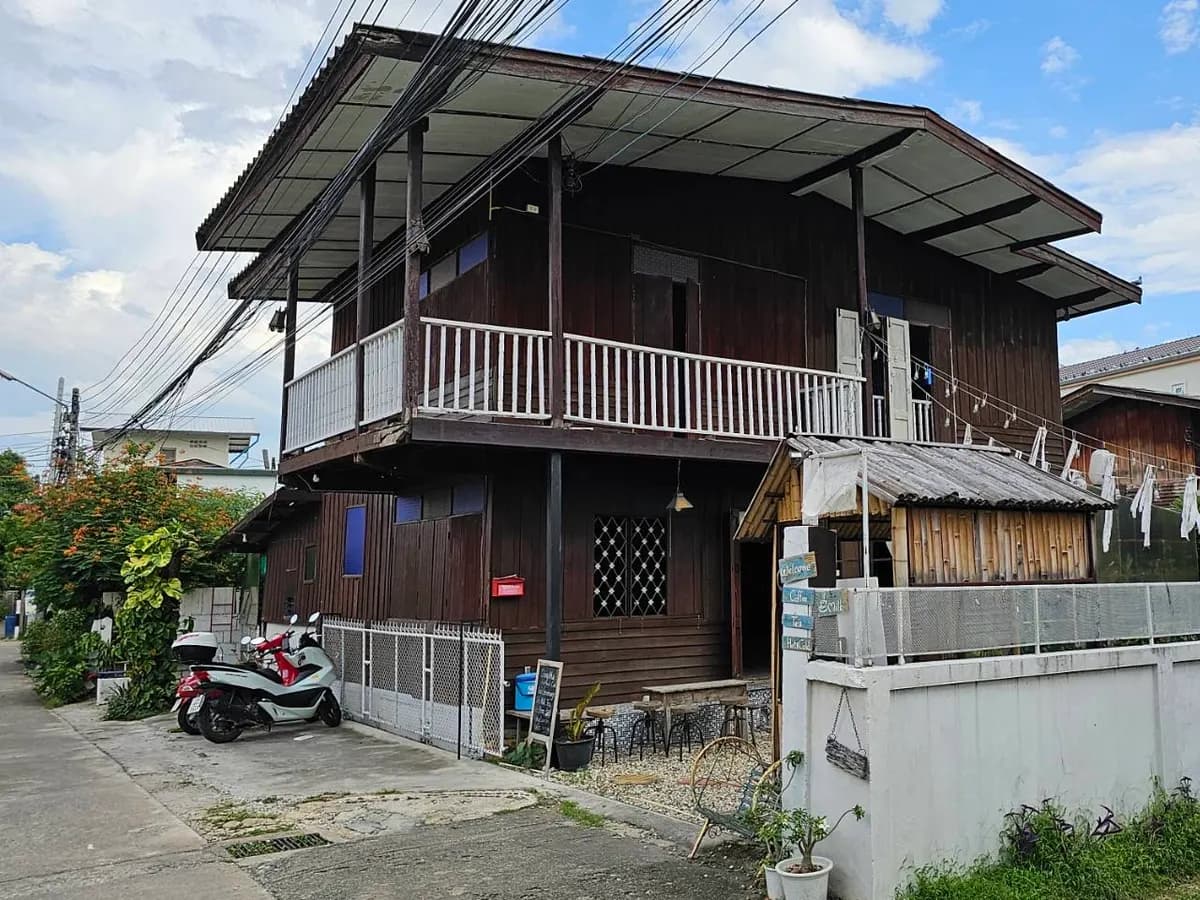 Freedom Yoga Studio in Chiang Mai