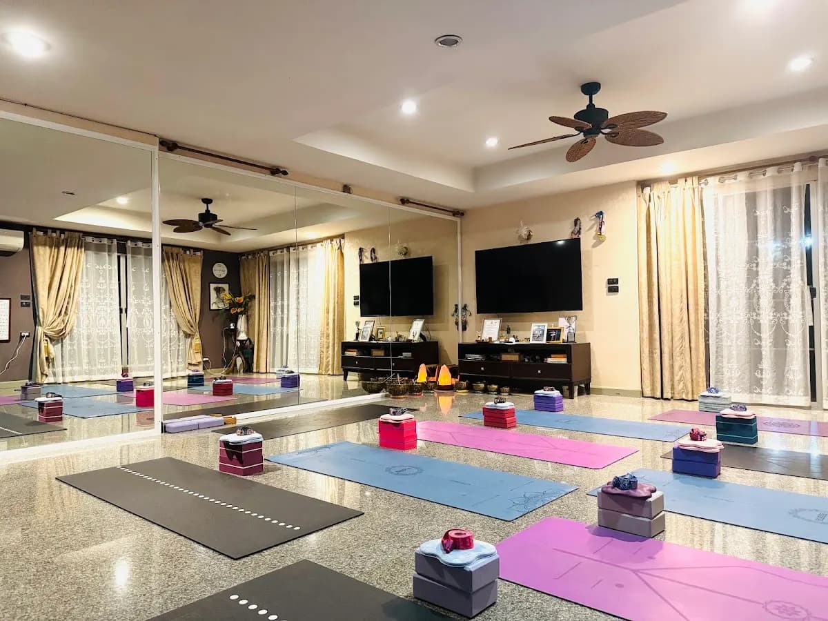 โยคะพอดี สตูดิโอ Yoga Pordi Studio และโยคะเพื่อคนท้อง in Chiang Mai