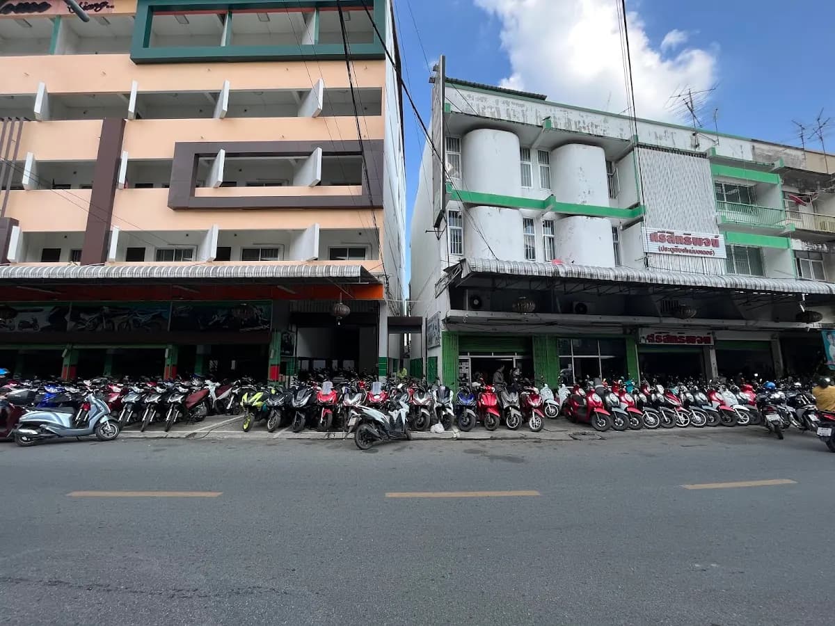 Srisittiphot Motors Chiang Mai (Motorbike Service) in Chiang Mai