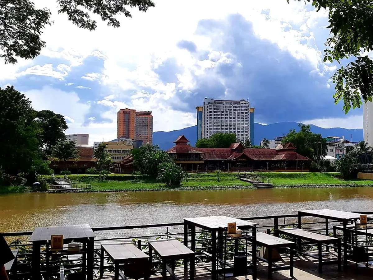 AT KHUA LEK Cafe & Restaurant in Chiang Mai