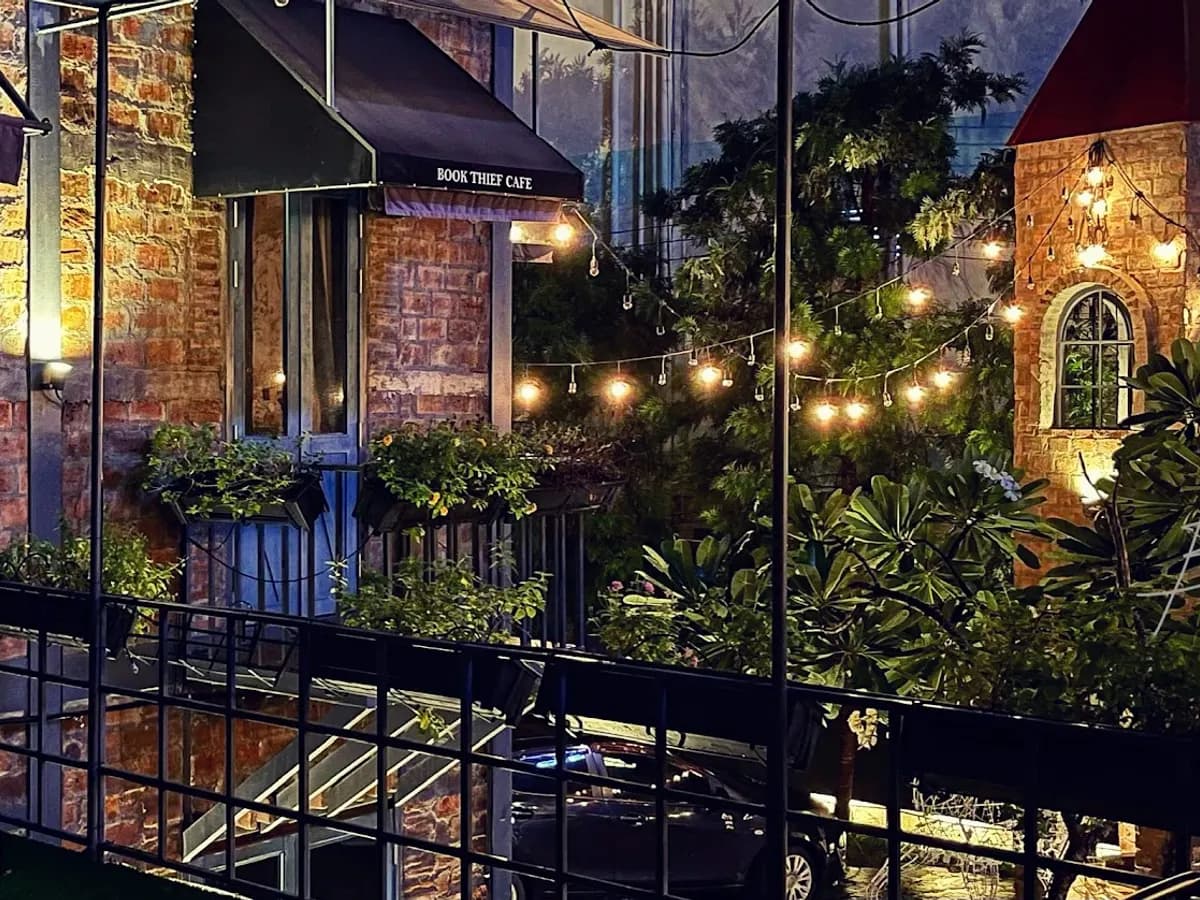 Book Thief Cafe in Chiang Mai