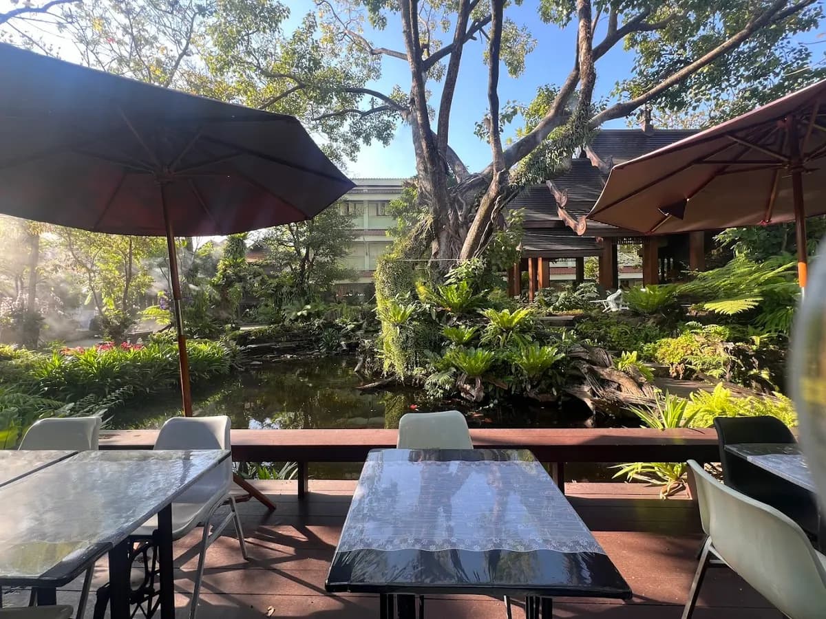 คาเฟ่ เดอ โสต Cafe de Sot in Chiang Mai