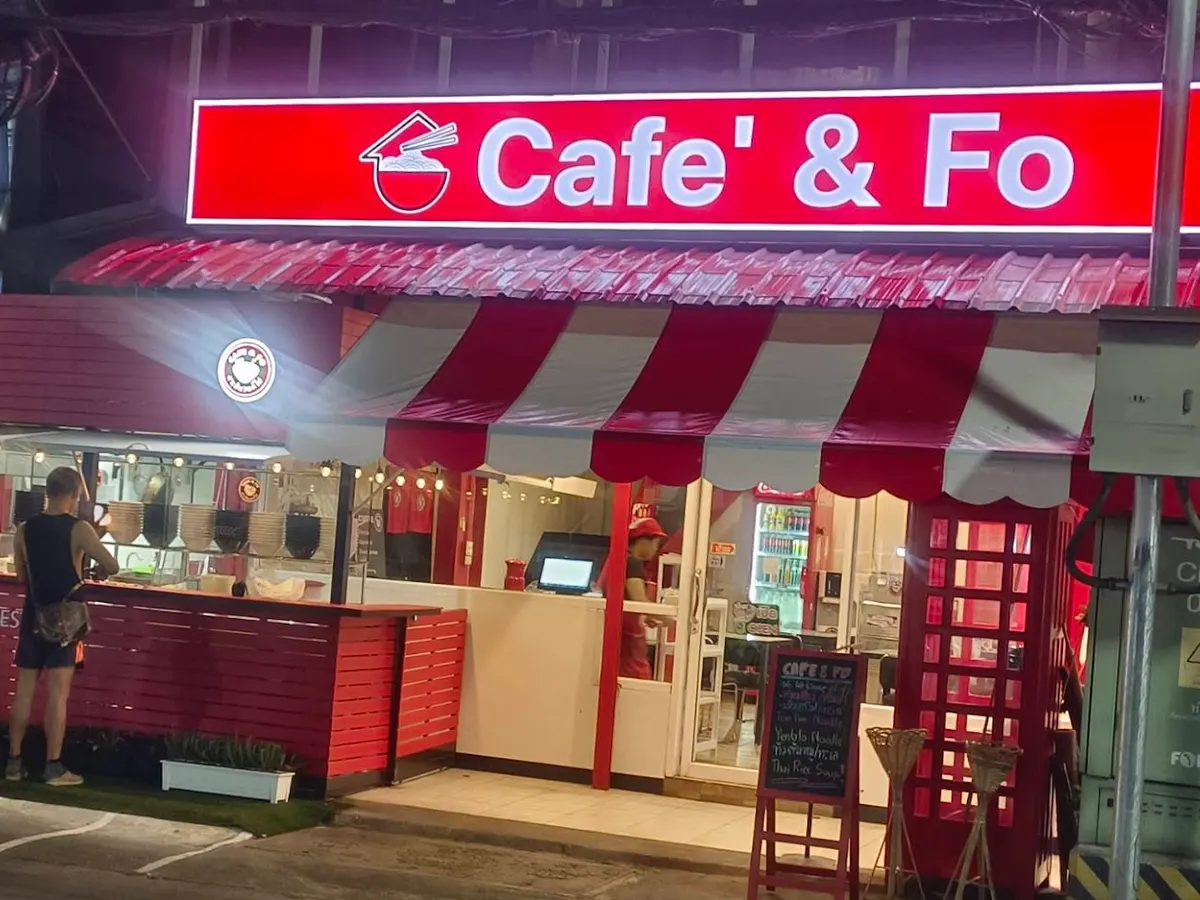 Cafe & Fo Santitham CNX in Chiang Mai