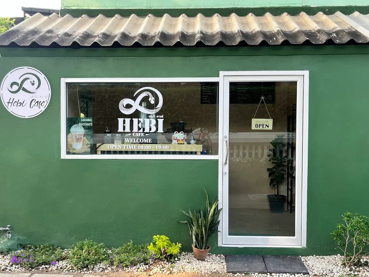 Hebi cafe - เฮะบิคาเฟ่ in Chiang Mai
