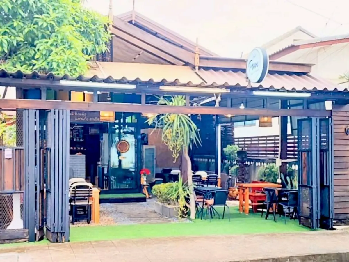 Poon Coffee & Restaurant in Chiang Mai