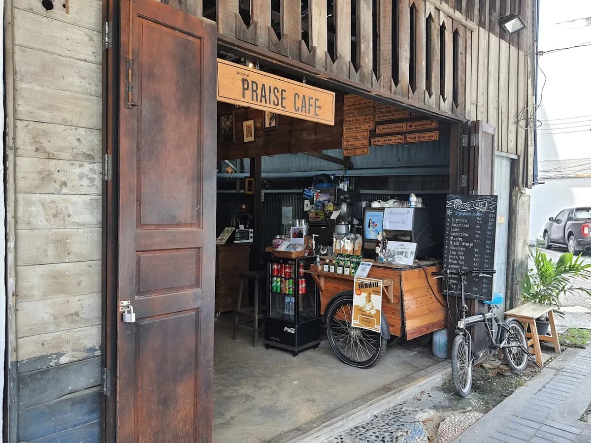 Praise Cafe in Chiang Mai