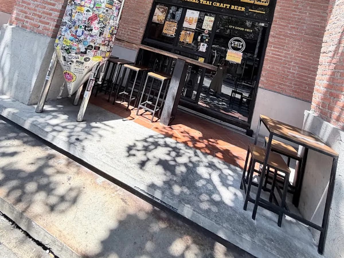 Roast8ry Coffee Lab in Chiang Mai