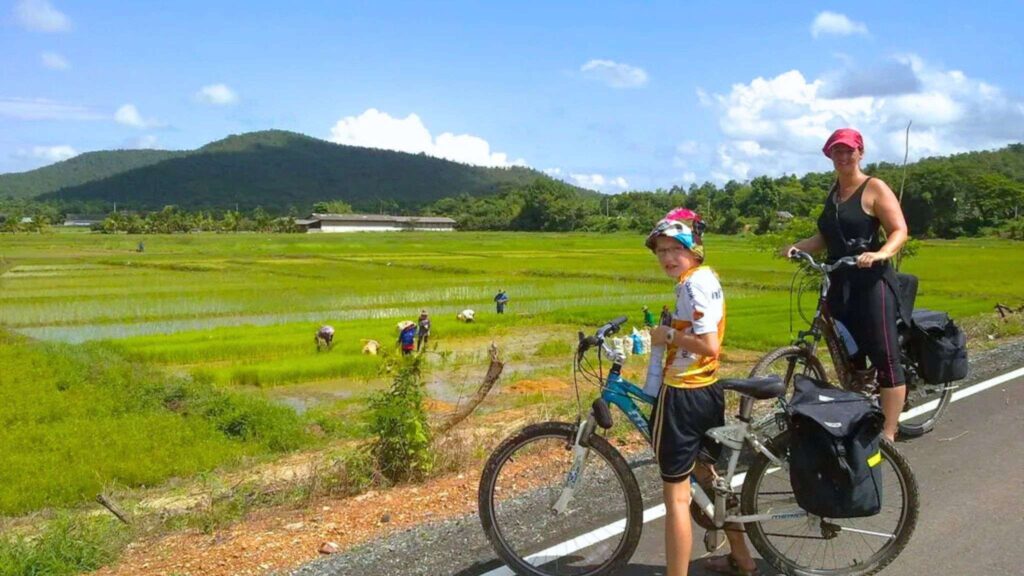 Bicycle Tour Chiang Mai – See the beautiful rice field