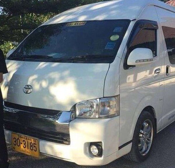 Comfortable private car service for travel from Chiang Mai to Pai, offering convenience and flexibility for the journey.