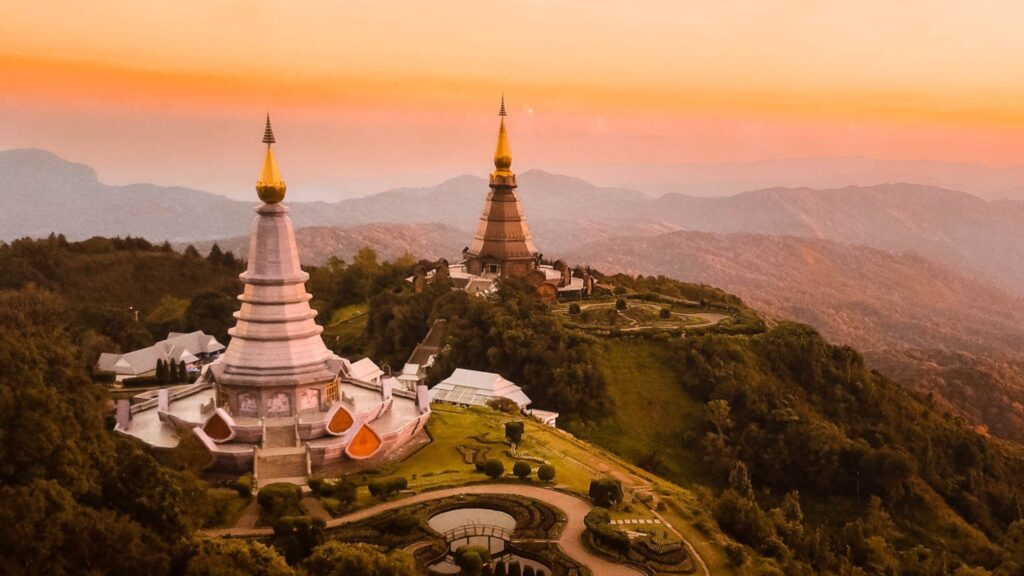 2 Days 1 Night Trekking Doi inthanon National Park & Sun Rise in Chiangmai